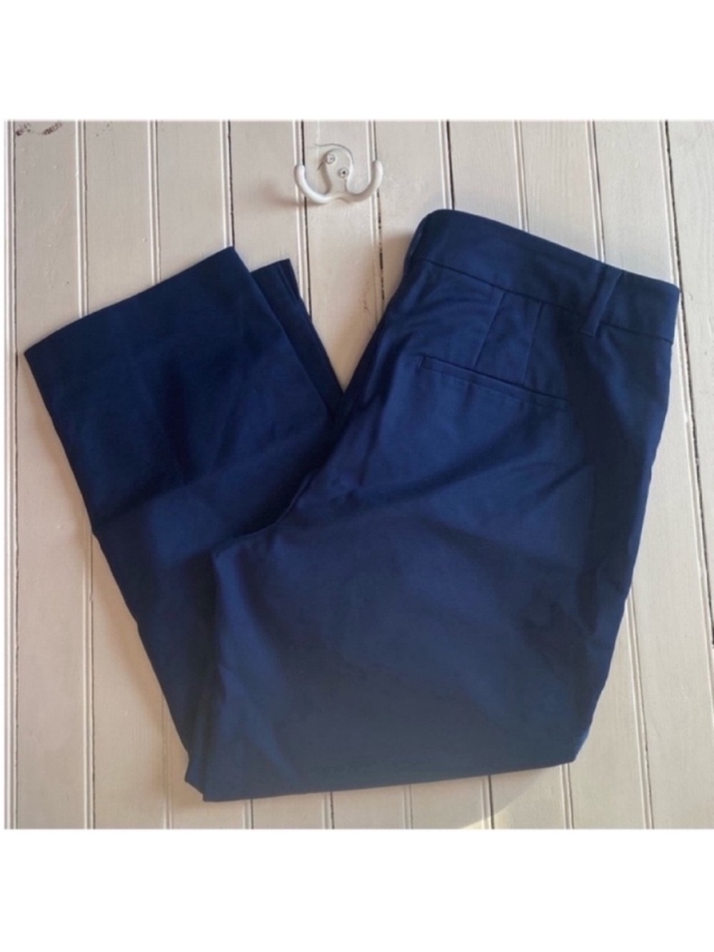White House Black Market Perfect Form Straight Crop Pants Navy Blue Size 12